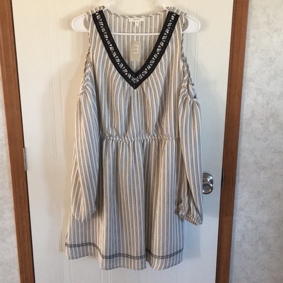 Maurices Dresses & Skirts - Women’s cold shoulder dress